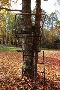 DOUBLE WIDE DEER STAND