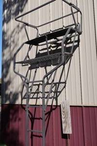 DEER STAND