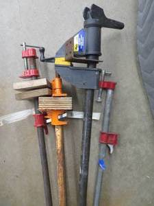4 WOOD CLAMPS