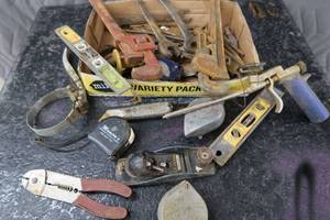 ASSORTED TOOLS