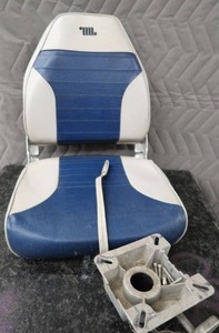 BOAT SEAT