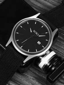 Men Nylon Strap Round Pointer Date Quartz Watch