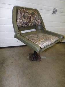 Boat Seat with Pedestal