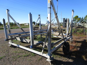 Vibo boat lift, 3600lb, 108 wide, ...
