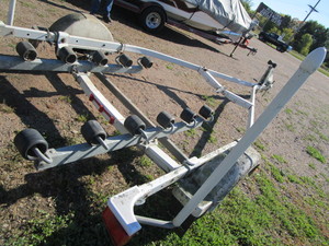 Shorelander roller trailer, 15ft fr...