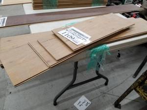 Lot of ( 61 ) Natural Oak Plank Flooring