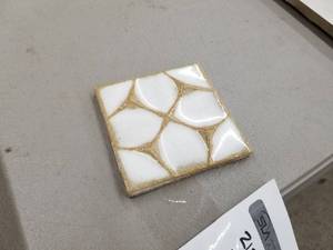 Lot of ( 212 ) Decorative Tile 4x4 TanWhite