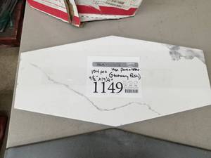 Lot of ( 154 ) Jeffrey Court Statuary Path Hexagon Porcelain Tile  9-12x19-14 White