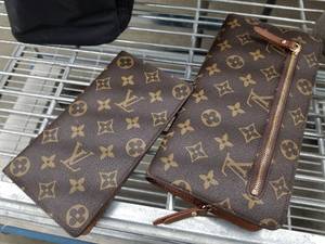 lot 429 image: Lot of (2) Louis Vuitton Womens Wallets