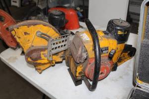 lot 452 image: Wacker-Werke Cement Saw, gas