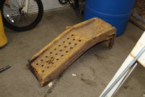 lot 479 image: Lot of (2) Metal Car Ramps