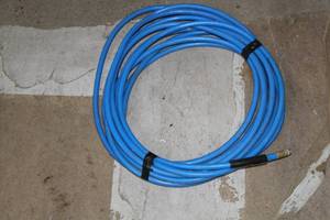 lot 498 image: Garden Hose