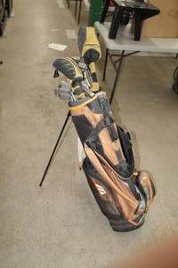 lot 485 image: Golf Club Set