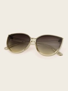 lot 49 image: Transparent Frame Flat Lens Sunglasses