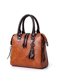 lot 15 image: EMERY ROSE 4Pcs Minimalist Bag Set