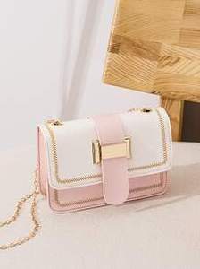 lot 42 image: Stitch Trim Flap Chain Bag