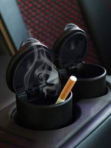 lot 6 image: Car Cigarette Ash Tray