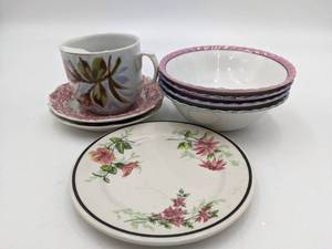 8 Piece Vintage China Floral