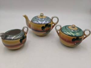 Beautiful Vintage Lustreware Japanese Tea Set