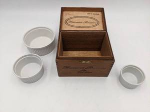 Vintage Havana Reserve Cigar Box and Mini Porcelain Nesting Dishes