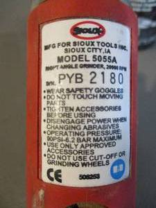 lot 6 image: Right Angle Grinder and Oil