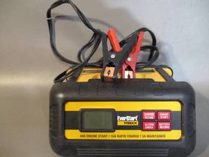 lot 30 image: Bench Battery Charger and Maintainer