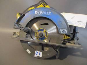 lot 31 image: Dewalt Circular Saw