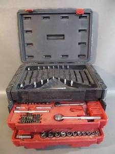 lot 38 image: Craftsman Tool Box