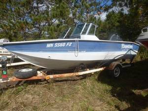 lot 2 image: 1991 Forester Boat 16