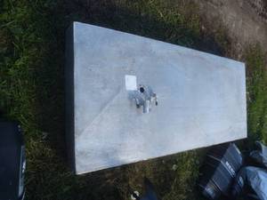 lot 48 image: Aluminum Gas Tank