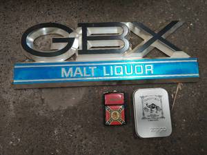 lot 154 image: Collection of Vintage Items