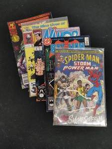lot 22 image: Collection of Comic Books