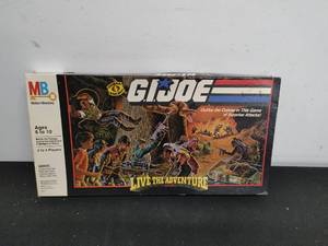 lot 25 image: GI Joe Live the Adventure Board Game