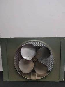 lot 7 image: Vintage Atlas-Air Fan