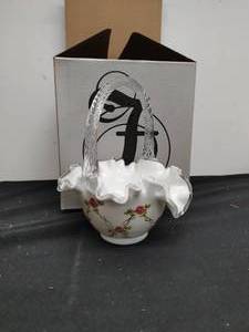 lot 13 image: Fenton Glass Basket