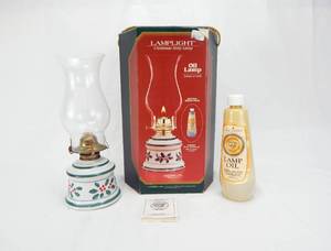 Lamplight Farms Christmas Holly Lamp
