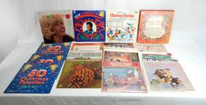 Lot of 17 Vintage Christmas Albums including Elvis and Disney