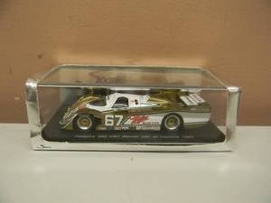 lot 13 image: 143 SCALE SPARK PORSCHE 962 n67 WINNER 24TH OF DAYTONA 1989 - NEW IN BOX - GREAT AWESOME PIECE - SEE PICTURES