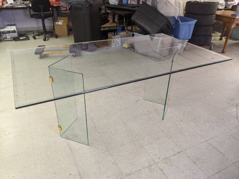 lot 6 image: Elegant 3-Part Glass Dining Table