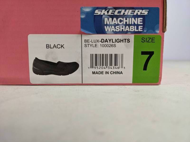 lot 374 image: New Skechers Womens Daylights Slip On Shoe - Black, Size 7
