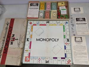 lot 343 image: Vintage Monopoly Game (circa 1936-1941)