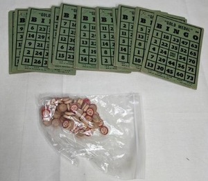 lot 261 image: Vintage Transogram Bingo Game