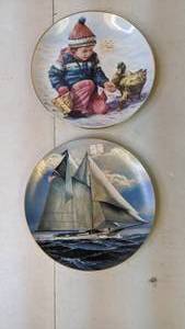 lot 333 image: Lot of Two Collectors Plates from Danbury Mint & the Hamilton Collection