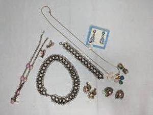 lot 200 image: Lot of 9 Vintage Costume Jewelry Pieces Necklaces, Earrings, Bracelet