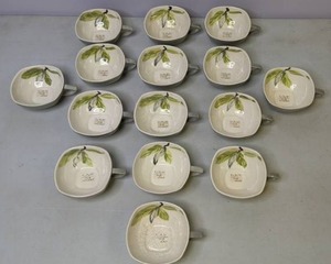 lot 338 image: Lot of 15 Antique Leaf Patterned Cups