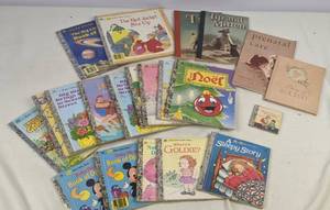 lot 387 image: Lot of 21 Vintage Childrens Books