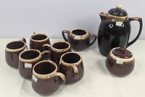 lot 361 image: Lot of 9 Pieces of McCoy Brown Drip Glazed Pottery