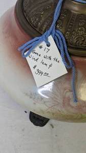 lot 422 image: Base of Gone With the Wind Lamp