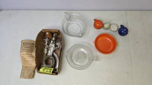 lot 142 image: Vintage Kitchen - Universal MeatFood Choppers, Glass Citrus Juicer, (4) Salt and Pepper Shakers