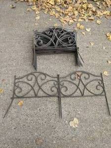 lot 437 image: Set of (18) Interlocking Garden Fence Panels